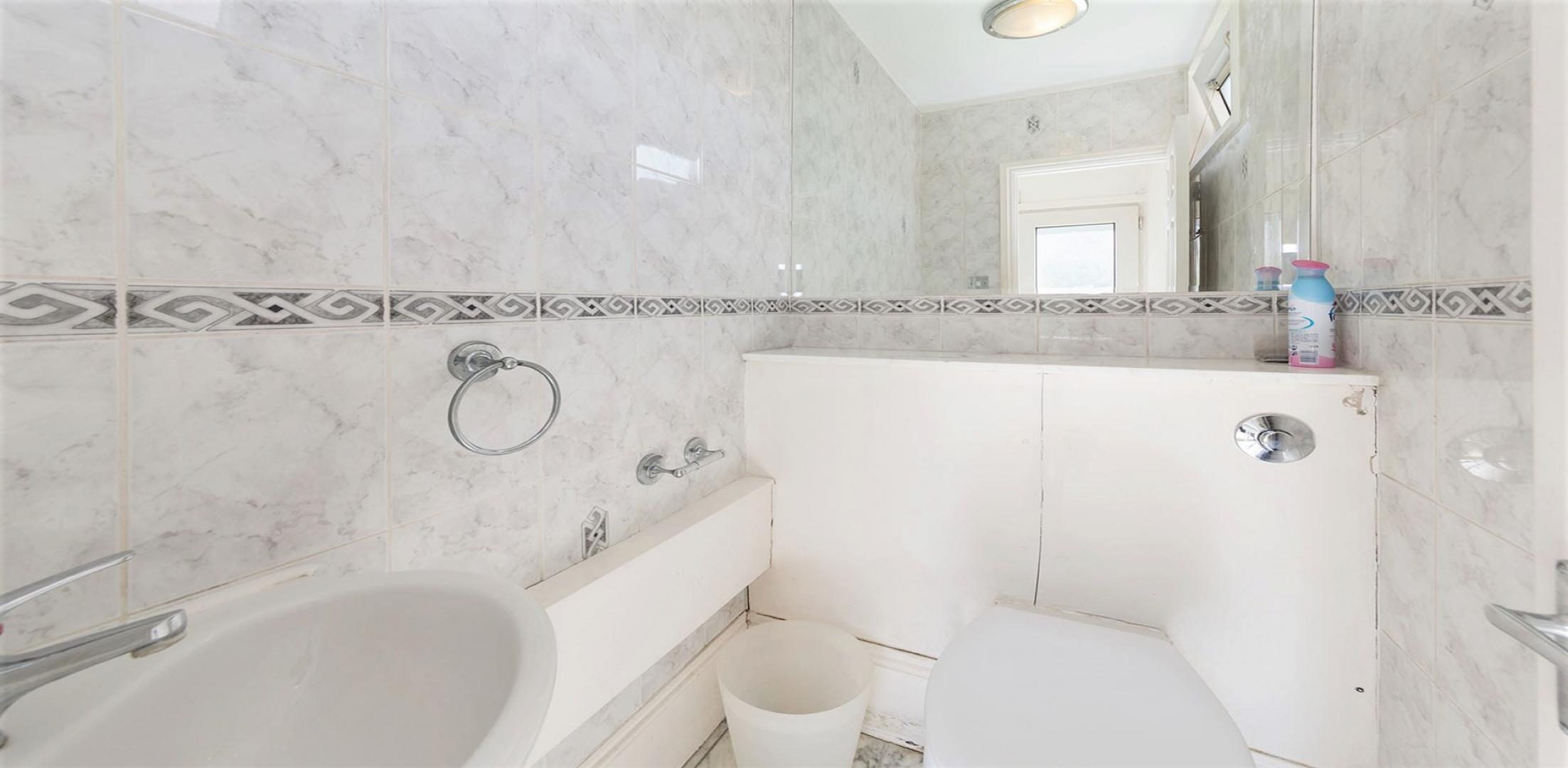 Modern House Garlinge Road, Kilburn